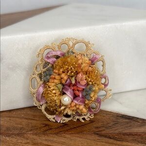 Vintage Estate Floral and Pearl Brooch lot B47
